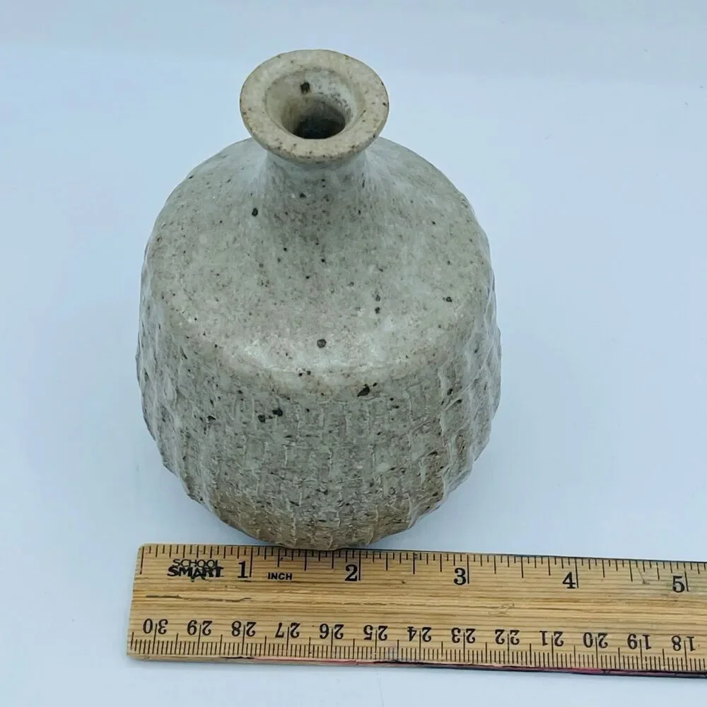 Vintage Signed Studio Pottery Vase Speckled Fluted Carved Texture Brutalist 5